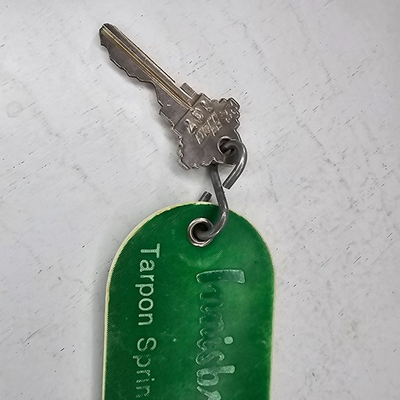 Vintage Innisbrook Hotel Key Fob Tarpon Springs Florida Room 107 - Picture 3 of 6